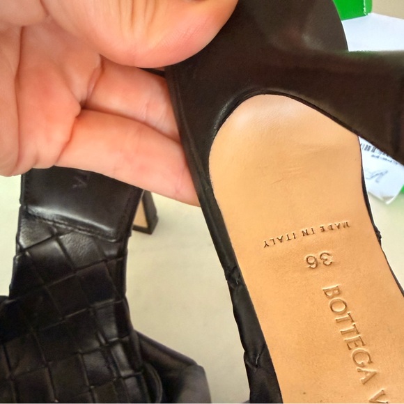 Bottega Veneta Black Woven Sandals - Picture 2 of 11